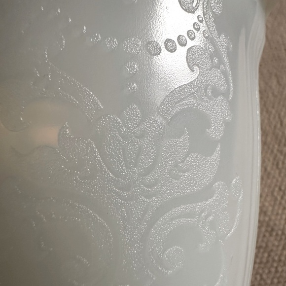 MacBeth Evans Glass AMERICAN SWEETHEART Monax Footed Creamer. opal - Picture 6 of 8